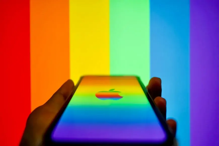 Apple iPhones Sales Dip Despite New AI Features