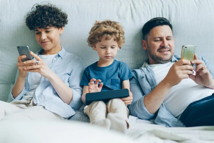 Unlocking Freedom: How Large AI Models Can Help Kids Break Free from Smartphone Addiction!