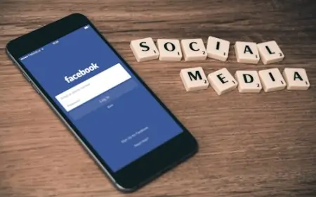 Throwback Vibes: Facebook's Fresh Take on the Friends Tab!
