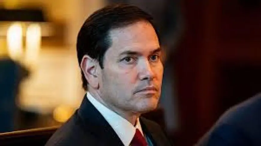 Criminal Impersonates U.S. Secretary of State, Reaches Contacts