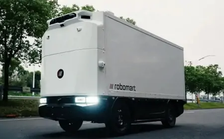 New Robomart Delivery Robot Launches with $3 Flat Rate to Rival DoorDash, Uber Eats
