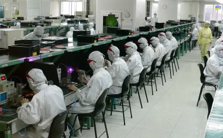 Foxconn Says It Is Booked Out for 18 Months and Eyes Half the AI Server Market