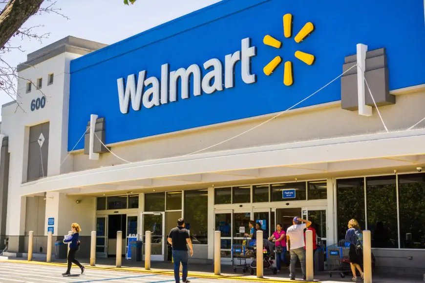 Why Walmart Is Welcoming AI Shopping Agents While Amazon Keeps Them Out